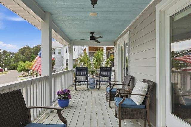 119 Enclave Pl., Pawleys Island, SC 29585