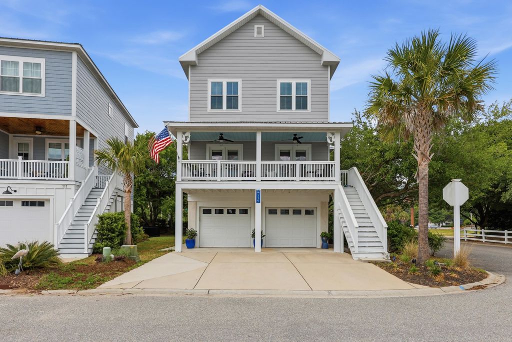 119 Enclave Pl., Pawleys Island, SC 29585