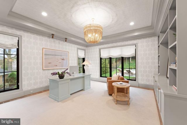 8230 WELLER AVE, Mclean, VA 22102