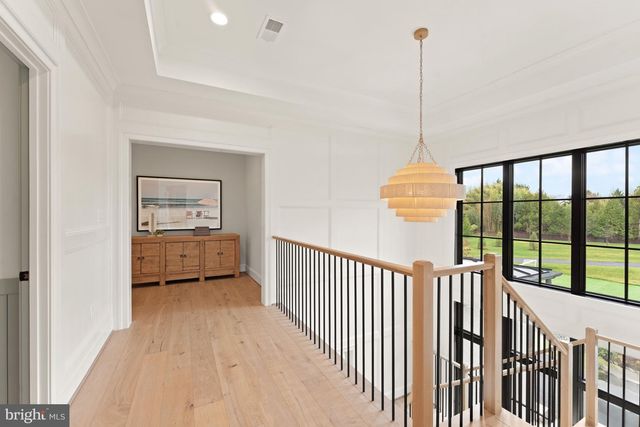 8230 WELLER AVE, Mclean, VA 22102