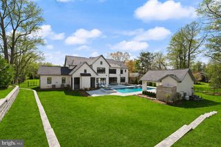 8230 WELLER AVE, Mclean, VA 22102