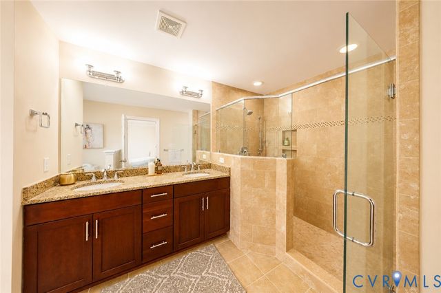 5421 Hickory Ann Dr, Glen Allen, VA 23059