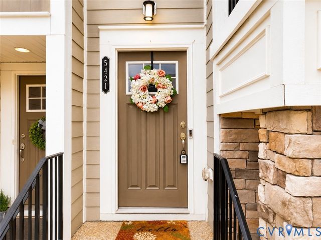 5421 Hickory Ann Dr, Glen Allen, VA 23059