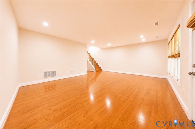 5421 Hickory Ann Dr, Glen Allen, VA 23059
