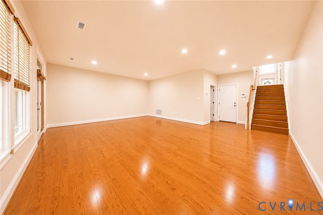 5421 Hickory Ann Dr, Glen Allen, VA 23059