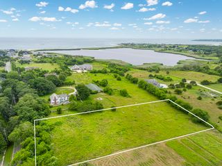165 Howland Rd, Westport, MA 02790
