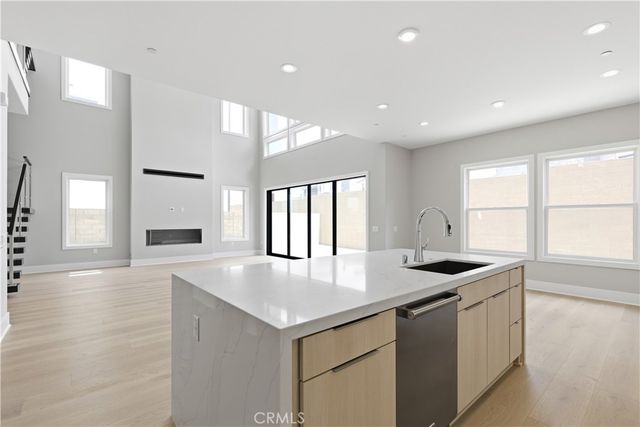 156 Apron, Irvine, CA 92618