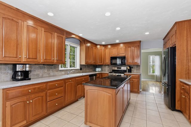 21 Evergreen Road, Norfolk, MA 02056