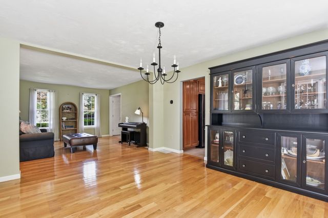 21 Evergreen Road, Norfolk, MA 02056