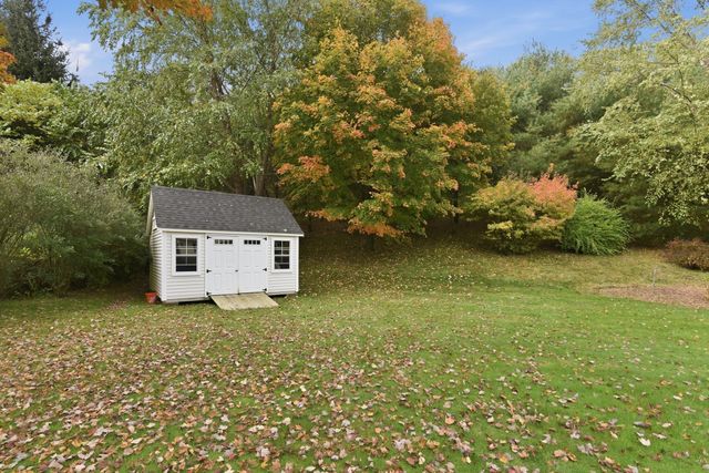 21 Evergreen Road, Norfolk, MA 02056