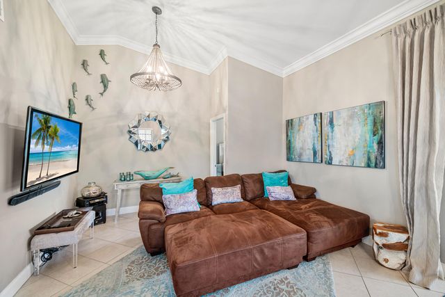 312 Liberty Court, Deerfield Beach, FL 33442