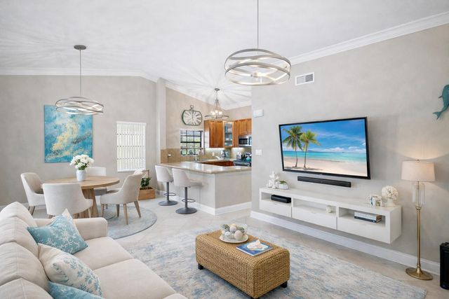 312 Liberty Court, Deerfield Beach, FL 33442