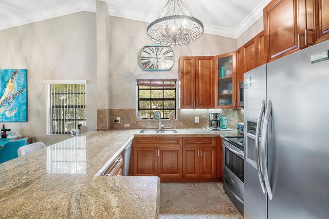 312 Liberty Court, Deerfield Beach, FL 33442