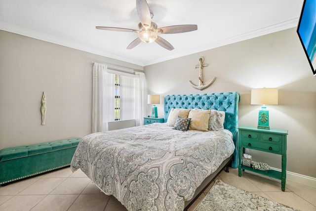 312 Liberty Court, Deerfield Beach, FL 33442