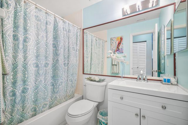 312 Liberty Court, Deerfield Beach, FL 33442