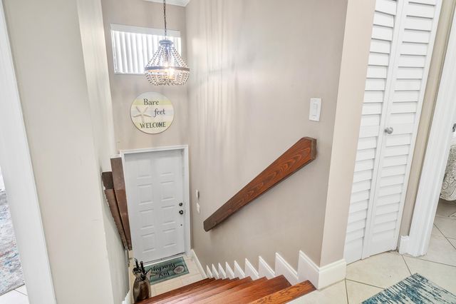 312 Liberty Court, Deerfield Beach, FL 33442