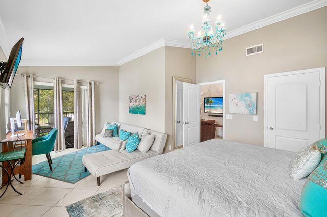 312 Liberty Court, Deerfield Beach, FL 33442