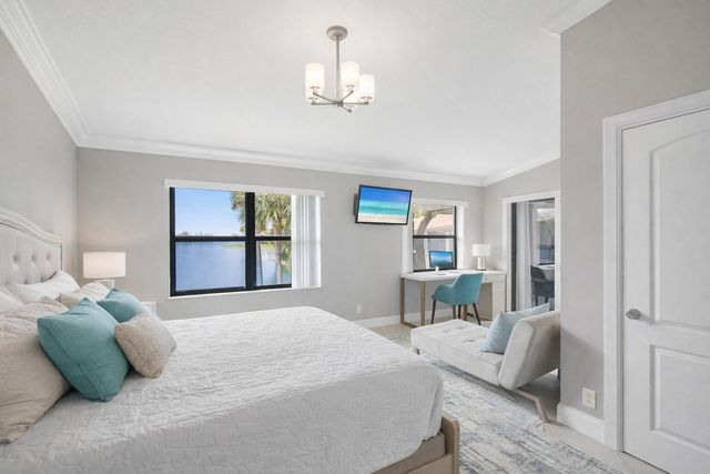 312 Liberty Court, Deerfield Beach, FL 33442