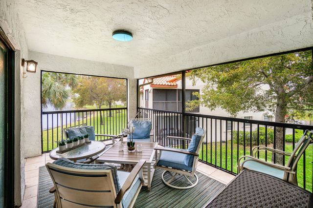 312 Liberty Court, Deerfield Beach, FL 33442