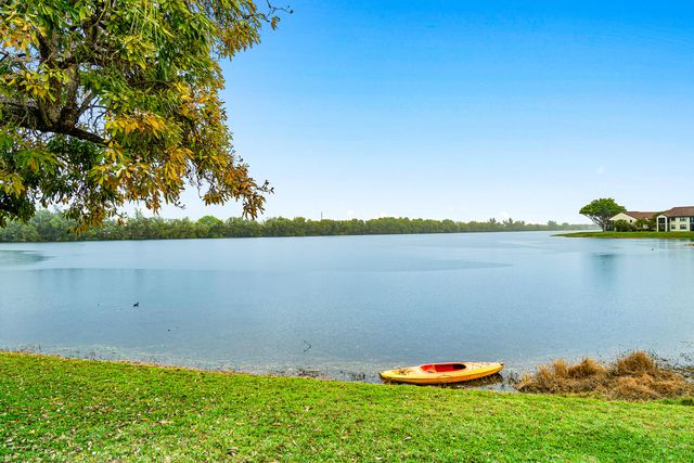 312 Liberty Court, Deerfield Beach, FL 33442