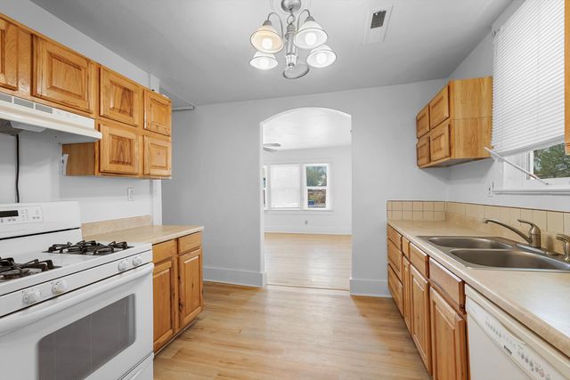 412 Harvard Drive SE, Albuquerque, NM 87106