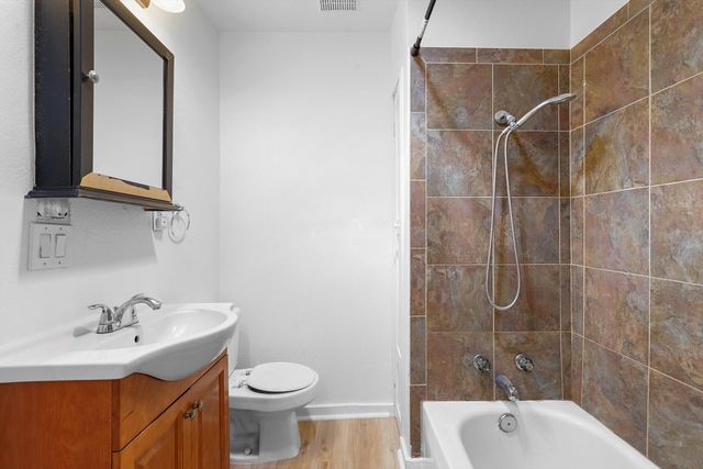 412 Harvard Drive SE, Albuquerque, NM 87106