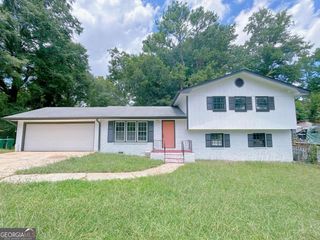 2756 Brook Drive, Morrow, GA 30260