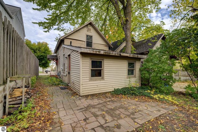 619 Second Street, Traverse City, MI 49684