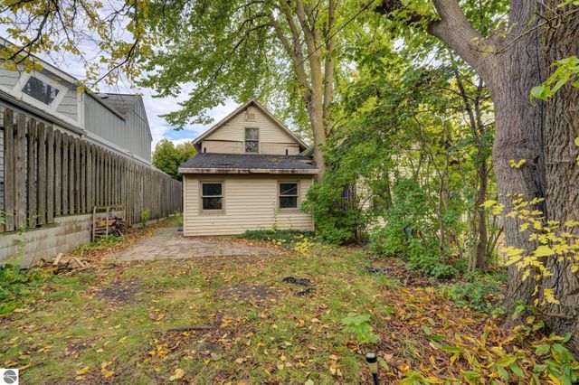 619 Second Street, Traverse City, MI 49684