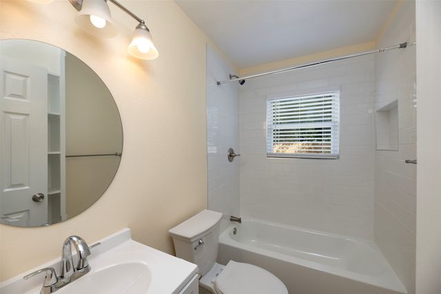 2610 Michigan Avenue, Dallas, TX 75216