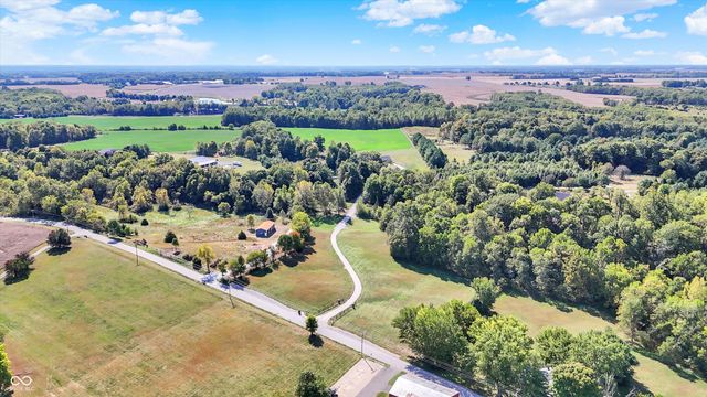 940 E County Road 825 N, Bainbridge, IN 46105