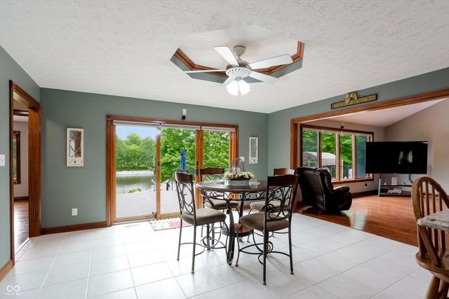 940 E County Road 825 N, Bainbridge, IN 46105
