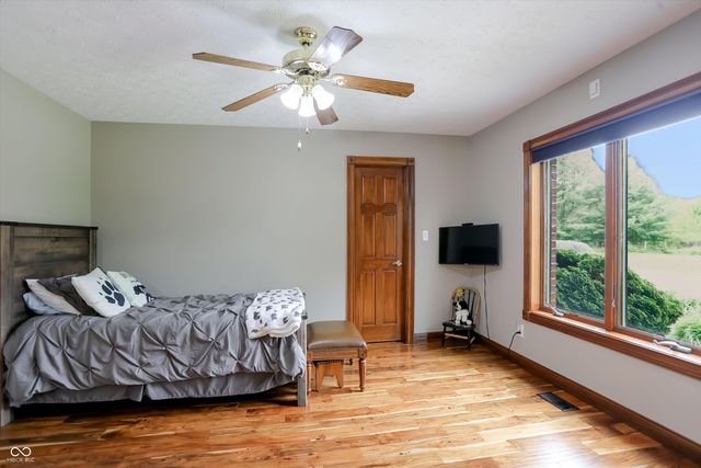 940 E County Road 825 N, Bainbridge, IN 46105