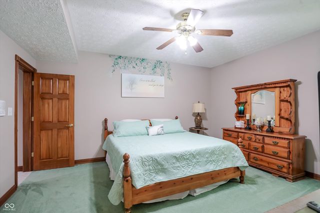 940 E County Road 825 N, Bainbridge, IN 46105