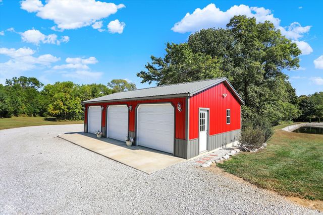 940 E County Road 825 N, Bainbridge, IN 46105