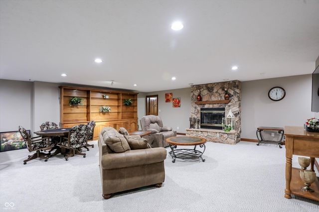 940 E County Road 825 N, Bainbridge, IN 46105