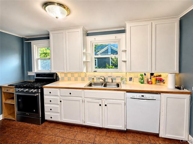 16 Park Street, Cazenovia, NY 13035