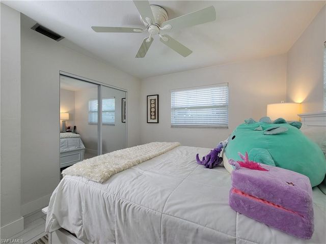 750 95th AVE N, Naples, FL 34108