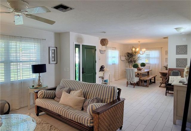 750 95th AVE N, Naples, FL 34108