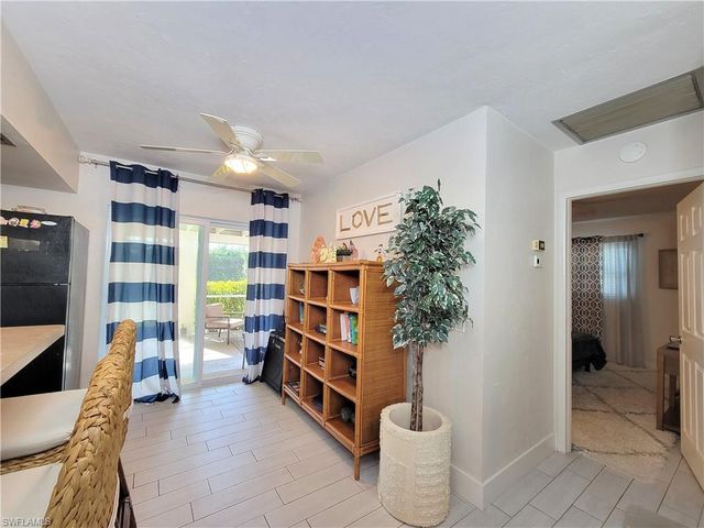 750 95th AVE N, Naples, FL 34108