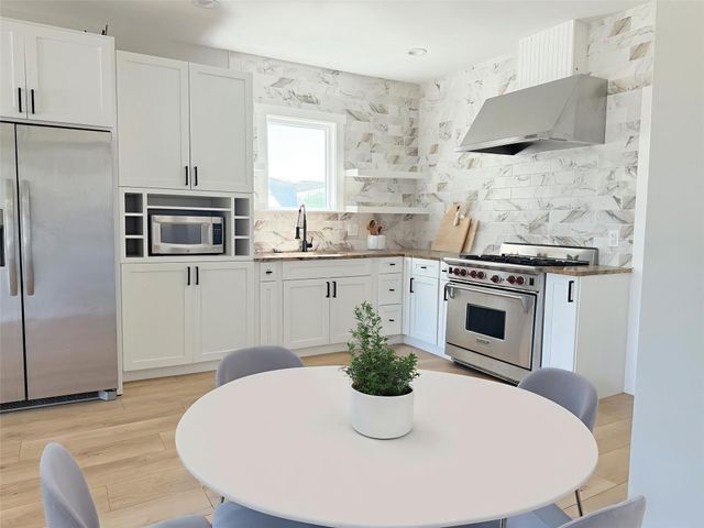 100 W Caskey ST, Florence, TX 76527