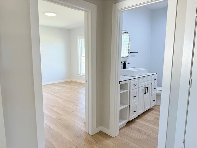 100 W Caskey ST, Florence, TX 76527