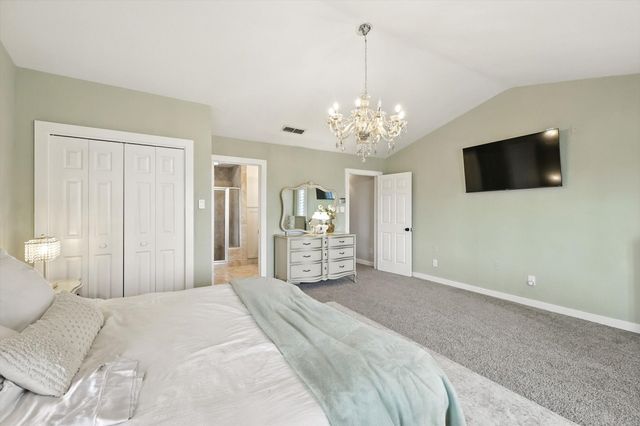 185 Quail Run Court, Decatur, TX 76234