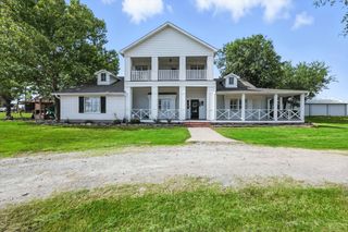185 Quail Run Court, Decatur, TX 76234