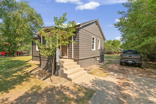 1232 E ST CHARLES, Rapid City, SD 57701