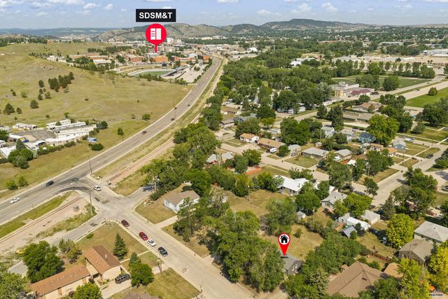 1232 E ST CHARLES, Rapid City, SD 57701