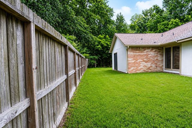 16411 Seven Waves Court, Crosby, TX 77532