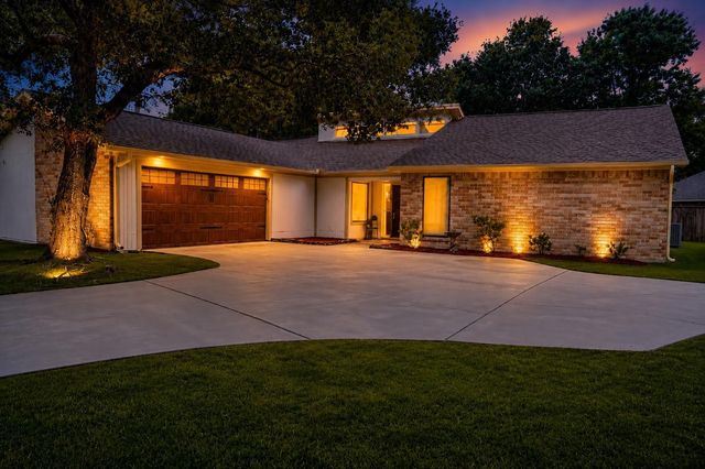 16411 Seven Waves Court, Crosby, TX 77532