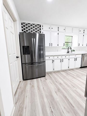 16411 Seven Waves Court, Crosby, TX 77532