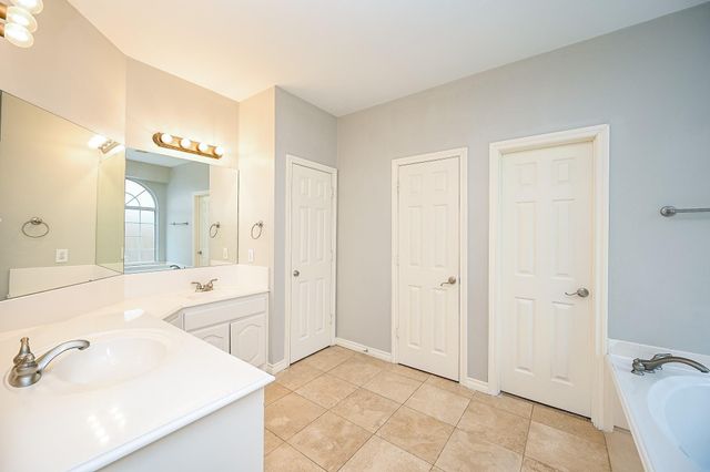 8135 Cove Timbers Lane, Tomball, TX 77375